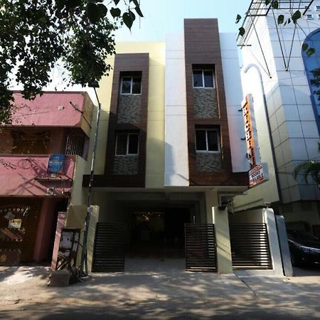 Hotel Rich Inn Chennai Exterior photo