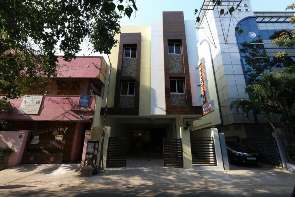 Hotel Rich Inn Chennai Exterior photo