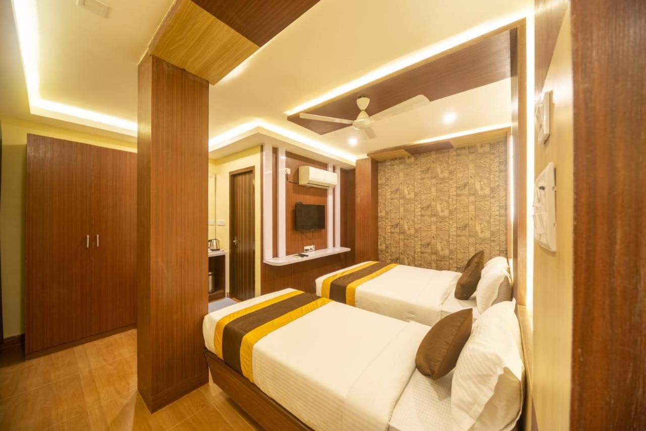 Hotel Rich Inn Chennai Exterior photo