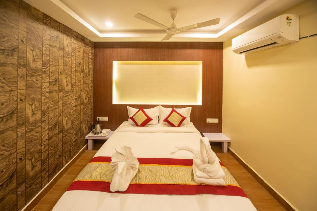 Hotel Rich Inn Chennai Exterior photo