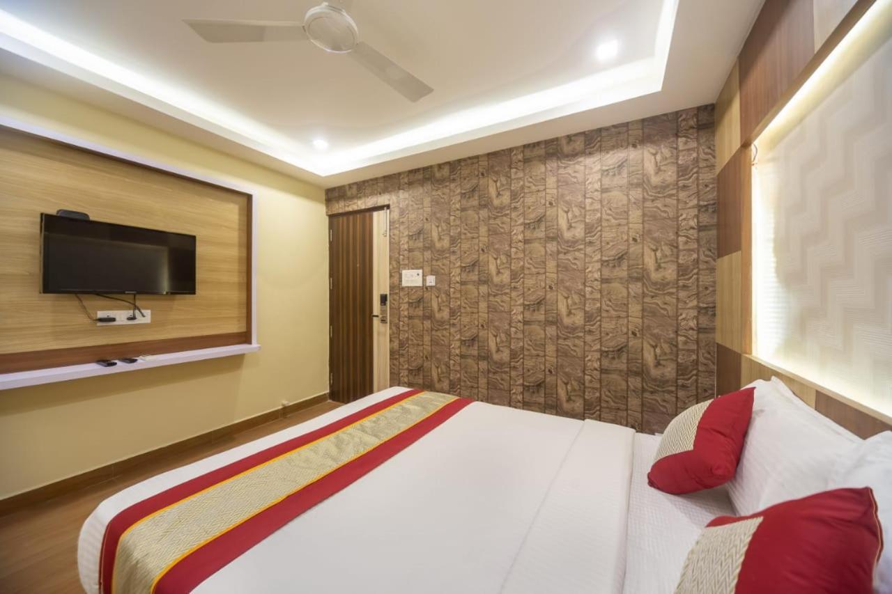 Hotel Rich Inn Chennai Exterior photo