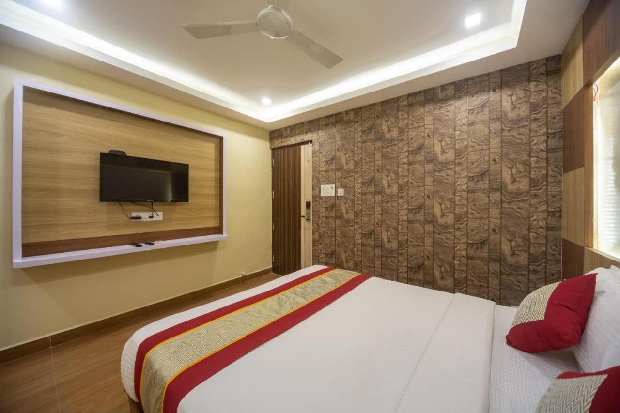 Hotel Rich Inn Chennai Exterior photo