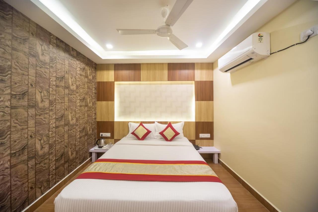 Hotel Rich Inn Chennai Exterior photo