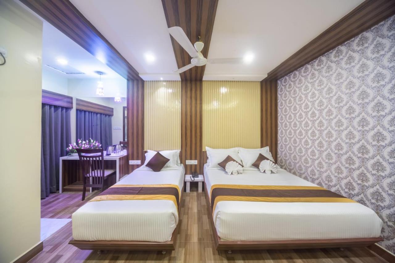 Hotel Rich Inn Chennai Exterior photo