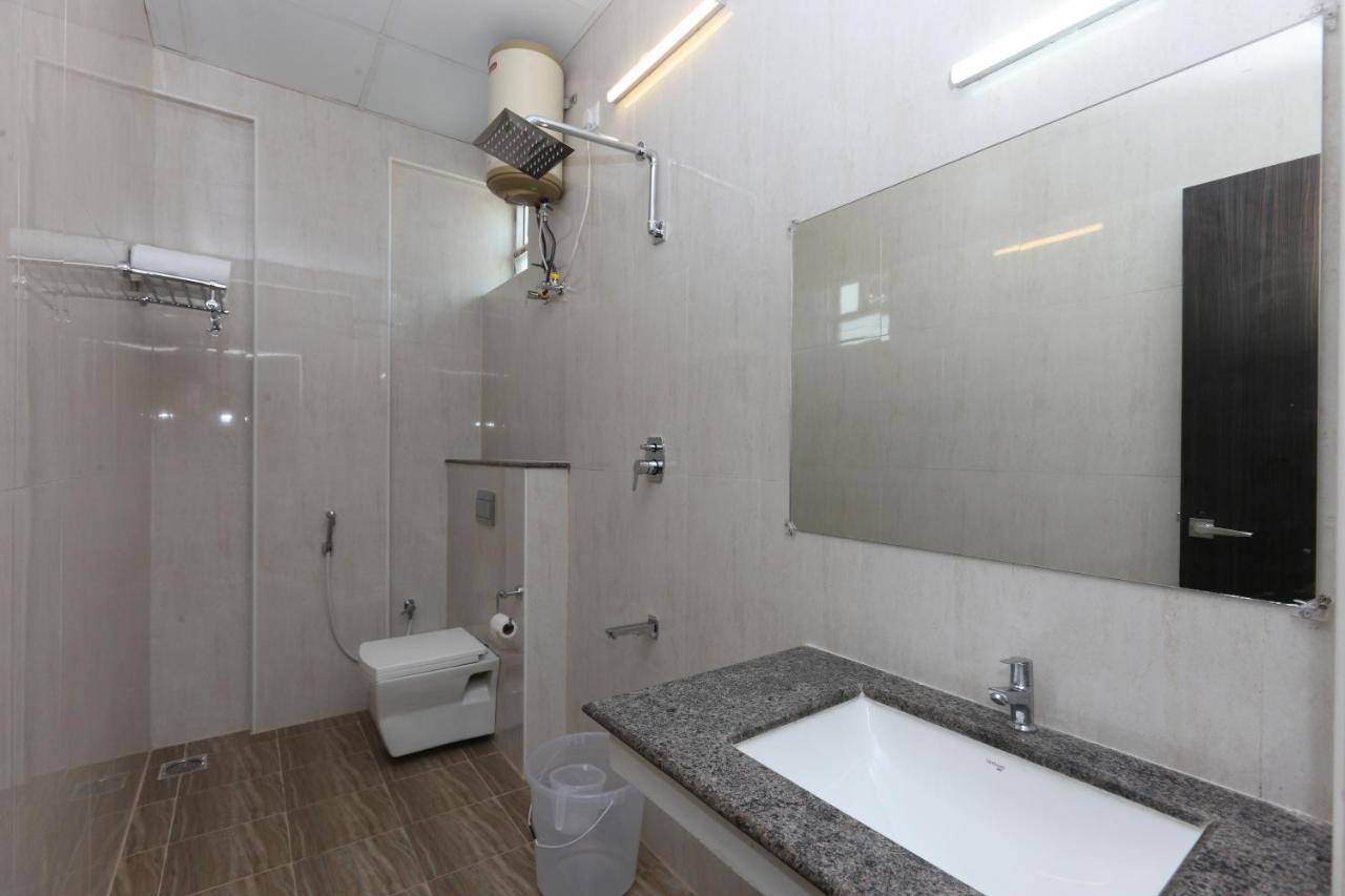 Hotel Rich Inn Chennai Exterior photo