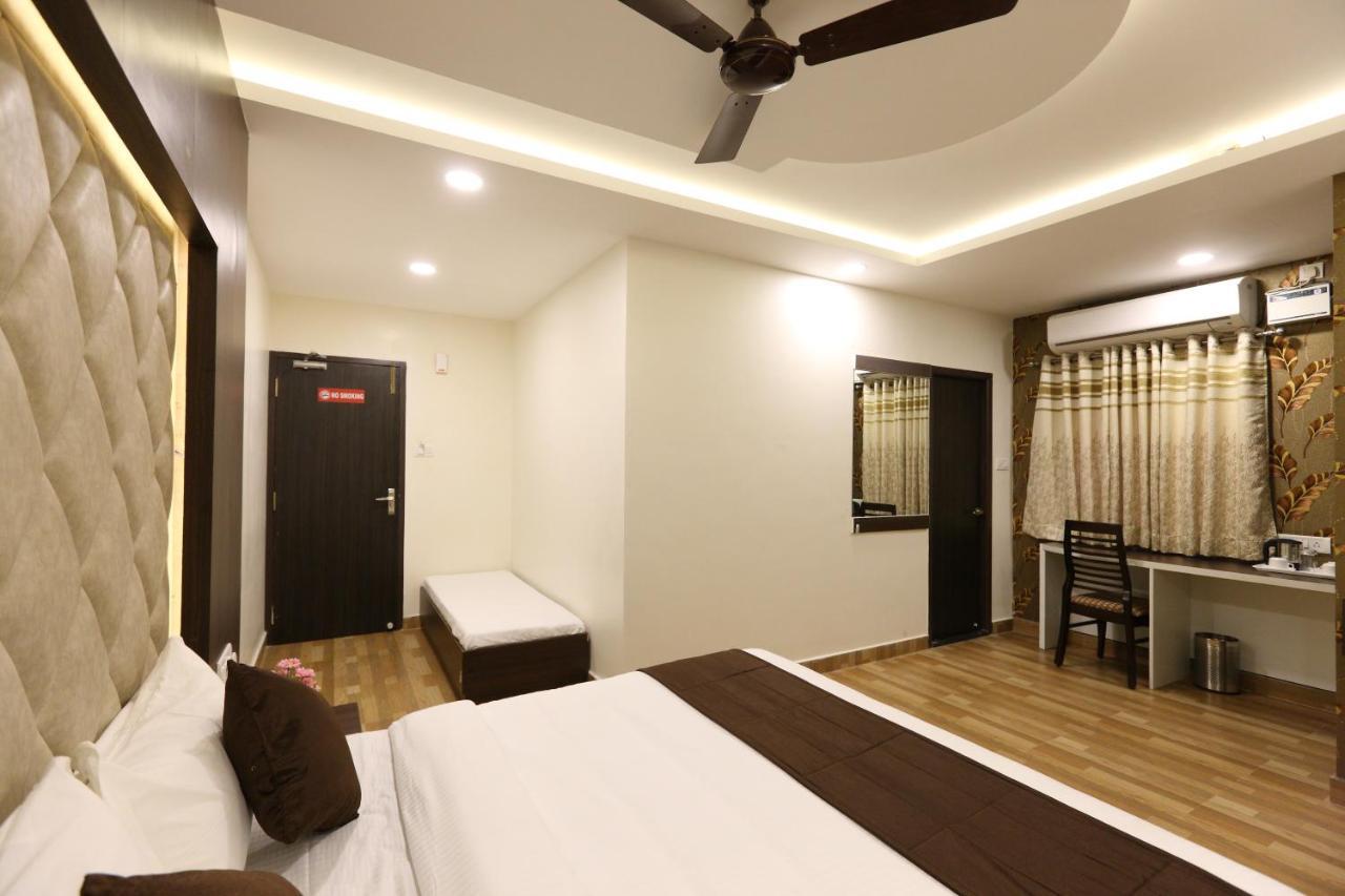 Hotel Rich Inn Chennai Exterior photo
