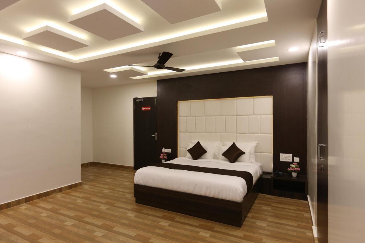 Hotel Rich Inn Chennai Exterior photo